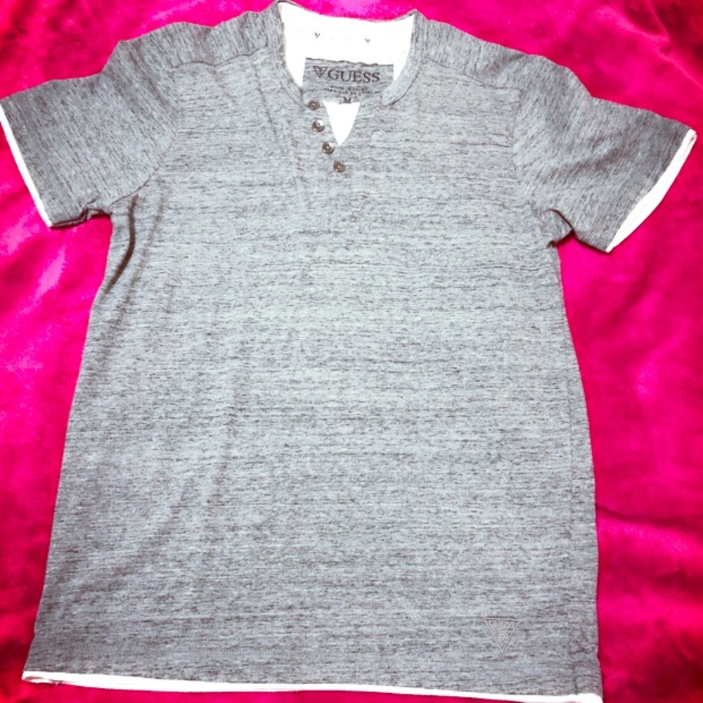 Guess T-shirt